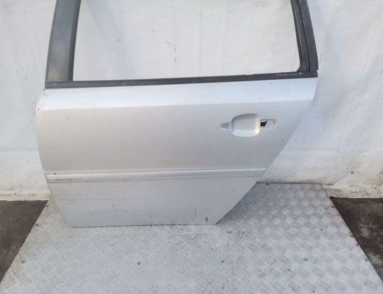 OPEL Vectra C (2002-2005) Дверь задняя правая 33031488