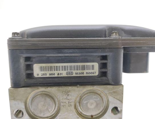 BMW 7 Series F01/F02 (2008-2015) ABS Bloks 0265250513 33032855