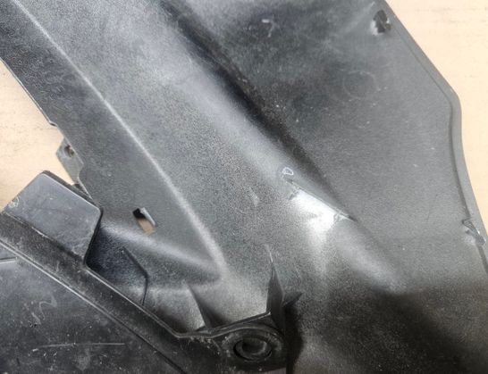 SUZUKI GSX-R Kreisās puses plastmasa 32940278