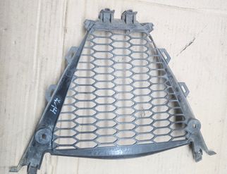 SUZUKI GSX-R Priekšējā iekšējā plastmasa 94498-21H00,9449821H0 32940666