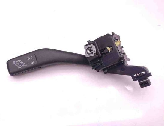 VOLKSWAGEN Caddy 3 generation (2004-2015) Pagrieziena rādītāja slēdzis 3676286240121 31736232