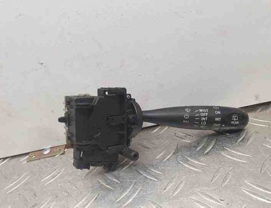 TOYOTA RAV4 2 generation (XA20) (2000-2006) Stikla tīrītāja rokturis 173680,42110 24160131