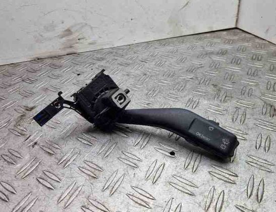 SEAT Toledo 3 generation (2004-2010) Wiper Control 1K0953519A 24172978
