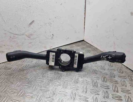 VOLKSWAGEN Passat B5 (1996-2005) Indicator Wiper Stalk Switch 8L0953513G,4B0953503H 24182952