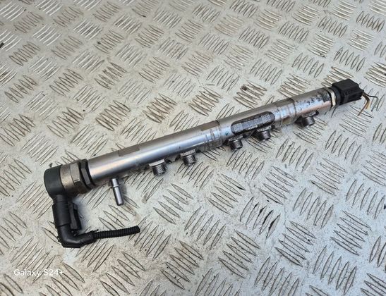 BMW X1 E84 (2009-2015) Топливная рейка 7809128,0445214183,0281002949 32745651