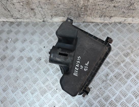 TOYOTA Avensis 3 generation (2009-2020) Air Filter Box 0R04 32754707