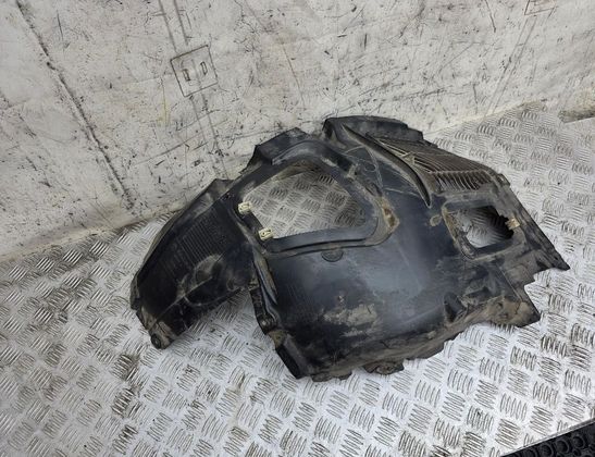 BMW 5 Series F10/F11 (2009-2017) Front Left Inner Arch Liner 7186727 33001079