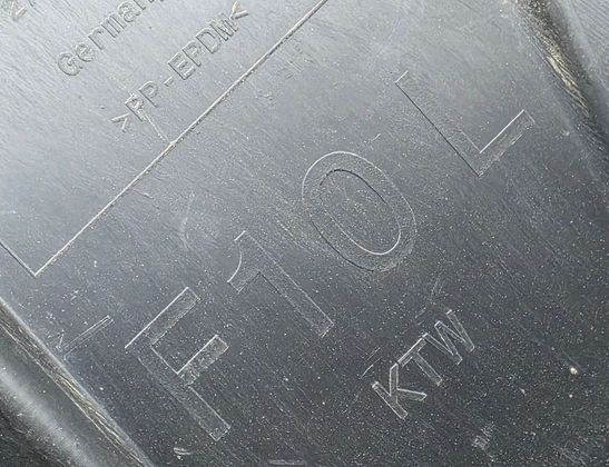 BMW 5 Series F10/F11 (2009-2017) Front Left Inner Arch Liner 7186727 33001079