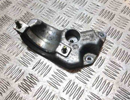 FORD Fiesta 6 generation (2008-2020) Кронштейн оси C1B73K305AB 22232718