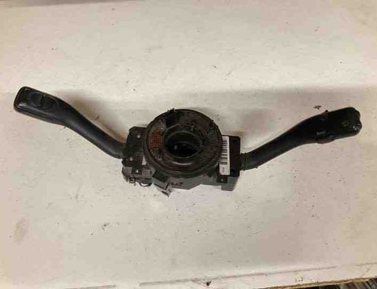 VOLKSWAGEN Passat B5 (1996-2005) Подрулевой переключатель 8L0953513S 22250662