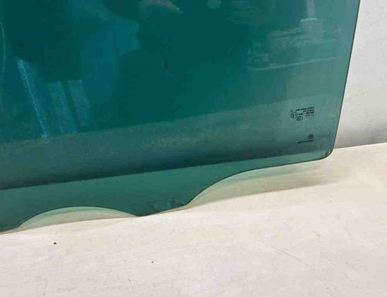 VOLKSWAGEN Touareg 2 generation (2010-2018) Стекло задней праой двери 43R00191090,AS3 31414926