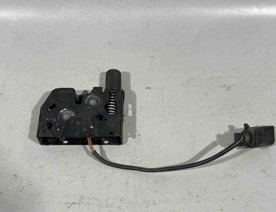 AUDI A8 D2/4D (1994-2002) Bonnet Lock 4H0823509B 31416728