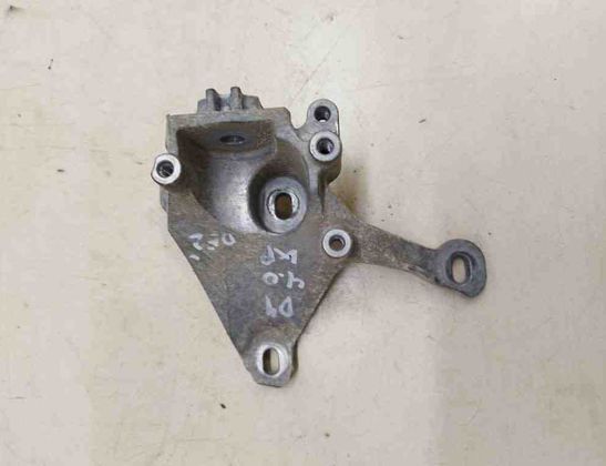 AUDI A8 D2/4D (1994-2002) Gearbox Mount Bracket 4H0399113E 31423504