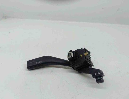 VOLKSWAGEN Caddy 3 generation (2004-2015) Pagrieziena rādītāja slēdzis 10350060256147,1K0953513 31899967