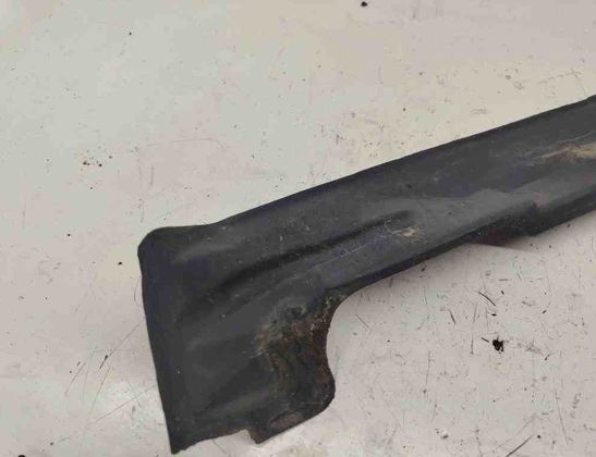 AUDI A4 B7/8E (2004-2008) Spārna Nobeigums 8D0821112 31901278