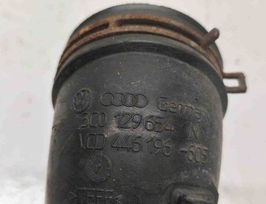 VOLKSWAGEN Passat B7 (2010-2015) Other tubes 3C0129654 31999793