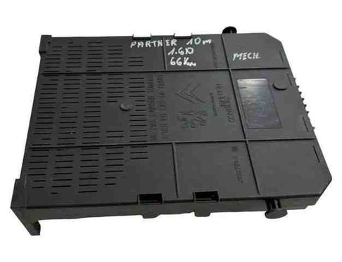 PEUGEOT Partner 2 generation (2008-2023) Fuse box 966405878002,281192462C,281201906C 26566860
