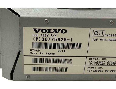 VOLVO XC70 3 generation (2007-2020) Navigation Display 32590300