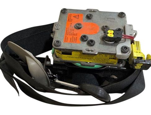 TOYOTA Yaris 2 generation (2005-2012) Front Right Seatbelt 270407,7321002220 32834787