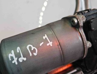 RENAULT Trafic 3 generation (2014-2023) Priekšējā stikla tīrītāja mehānisms 0390243508 23247002