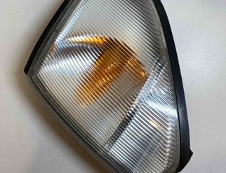 TOYOTA Land Cruiser Prado 90 Series (1996-2002) Front Left Fender Turn Signal 31855319