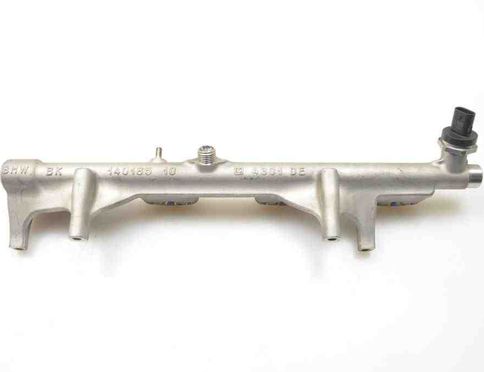 BMW 3 Series F30/F31 (2011-2020) Fuel Rail 7639979 31963111