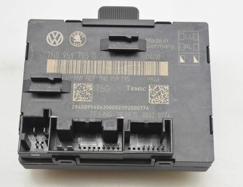 SKODA Yeti 1 generation (2009-2018) Rear Right Door Control Unit 7N0959795D 32744341