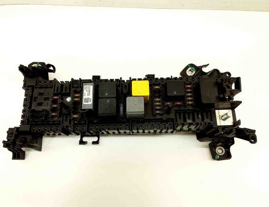 MERCEDES-BENZ A-Class W176 (2012-2018) Drošinātāju kārba A2465400340,A2469067200 17406397