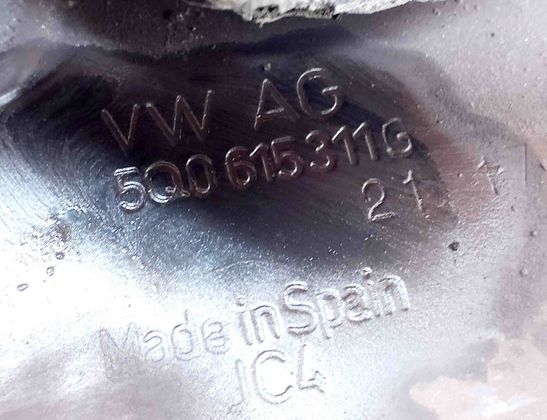 SKODA Superb 3 generation (2015-2023) Front Left Wheel Hub 5Q0615311G,3Q0400053Q 26366406