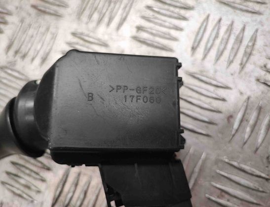 TOYOTA RAV4 3 generation (XA30) (2005-2012) Управление стеклоочистителями 17F060 25443729