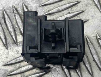 TOYOTA Avensis Verso 1 generation (2001-2003) Relejs 0689003570,8665013010 29312029