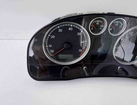 VOLKSWAGEN Passat B5 (1996-2005) Спидометр 110280198 32100950