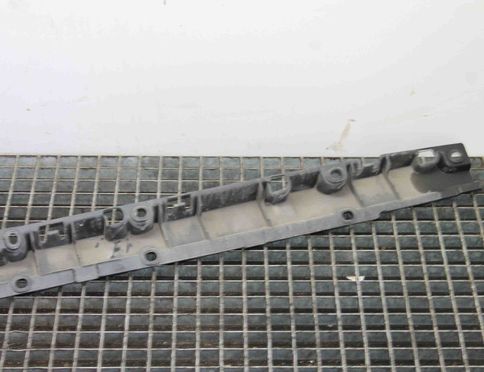 BMW X5 E70 (2006-2013) Sideskirt Bracket 7207196 24949847