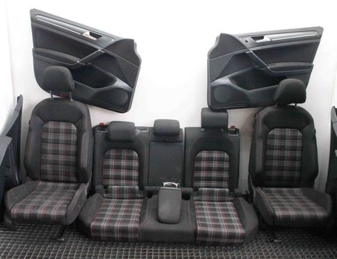 VOLKSWAGEN Golf 7 generation (2012-2024) Внутренние сиденья с комплектом дверных карт 31972629