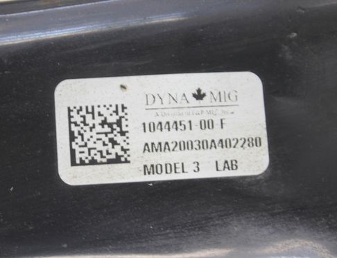 TESLA Model 3 1 generation (2017-2024) Aizmugurējā labā svira/ričags 1044451-00-F 32756159
