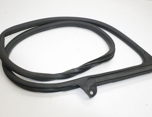 AUDI e-tron GT 1 generation (2020-2024) Priekšējo kreiso durvju gumija 9J1831721A 33000946