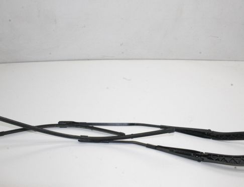 AUDI e-tron GT 1 generation (2020-2024) Priekšējie stikla tīrītāji 9J1955409A,9J1955410A 33000950