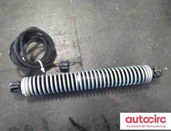 BMW 5 Series F10/F11 (2009-2017) Left Side Tailgate Gas Strut 7207009,51247207009 32073389