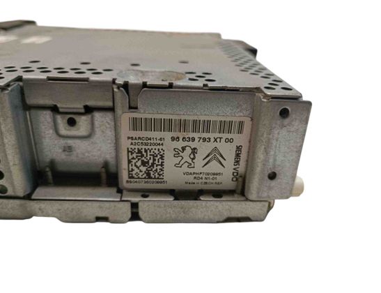 PEUGEOT 307 1 generation (2001-2008) Mūzikas atskaņotājs bez GPS/navigācijas 96639793XT 31466607