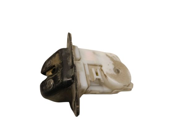 NISSAN Leaf 1 generation (2010-2017) Замок крышки багажника 33026043