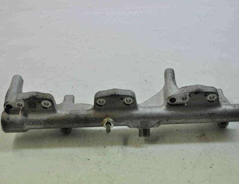 BMW 3 Series F30/F31 (2011-2020) Fuel Rail 7643082 10662378