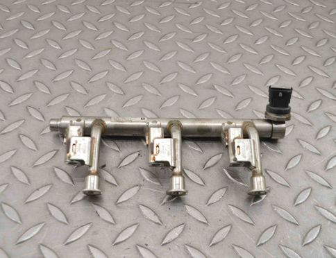 FORD Focus 3 generation (2011-2020) Топливная рейка DM5G9H487AB 14623915