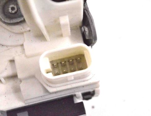 MERCEDES-BENZ CLS-Class C218/X218 (2011-2017) Priekšējo kreiso durvju slēdzene A0997200735 17503145