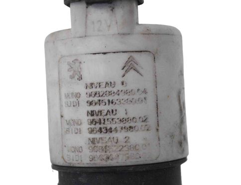 PEUGEOT RCZ 1 generation (2010-2014) Washer Tank Motor 9645163380,9632984980,9643447980,9641553880 17866068