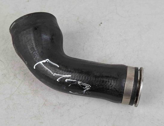 BMW 5 Series F10/F11 (2009-2017) шланг радиатора интеркулера 7575407,P3633002 31284602