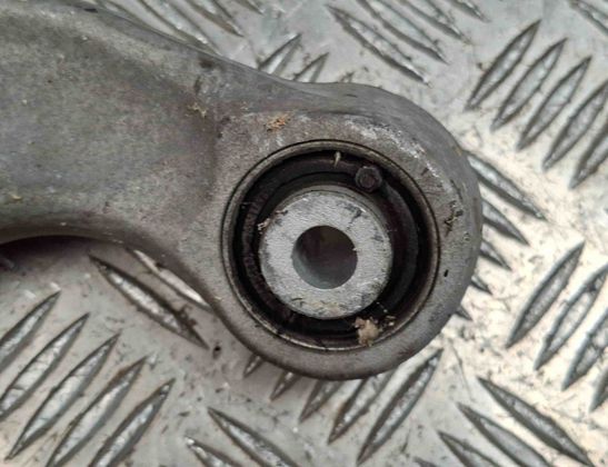 AUDI RS 6 C7 (2013-2020) Aizmugurējā labā svira/ričags 8K0505324H 31883476