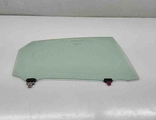 TOYOTA Prius 3 generation (XW30) (2009-2015) Стекло боковых правых дверей 6810347051 31266803
