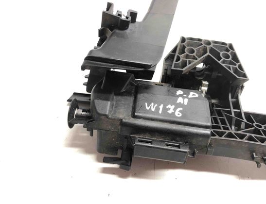 MERCEDES-BENZ A-Class W176 (2012-2018) Front Right Door Interior Handle Frame A2047602000 11626543