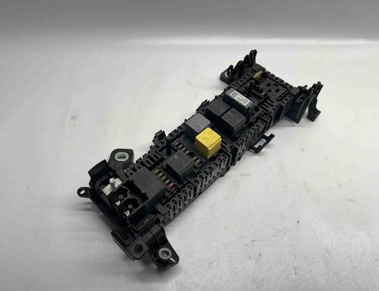 MERCEDES-BENZ CLA-Class C117 (2013-2016) Fuse Box A2465402714 23685155