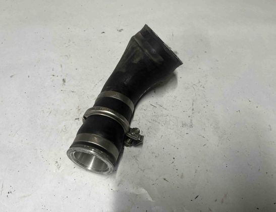 BMW 7 Series F01/F02 (2008-2015) шланг радиатора интеркулера 7575407 25389990